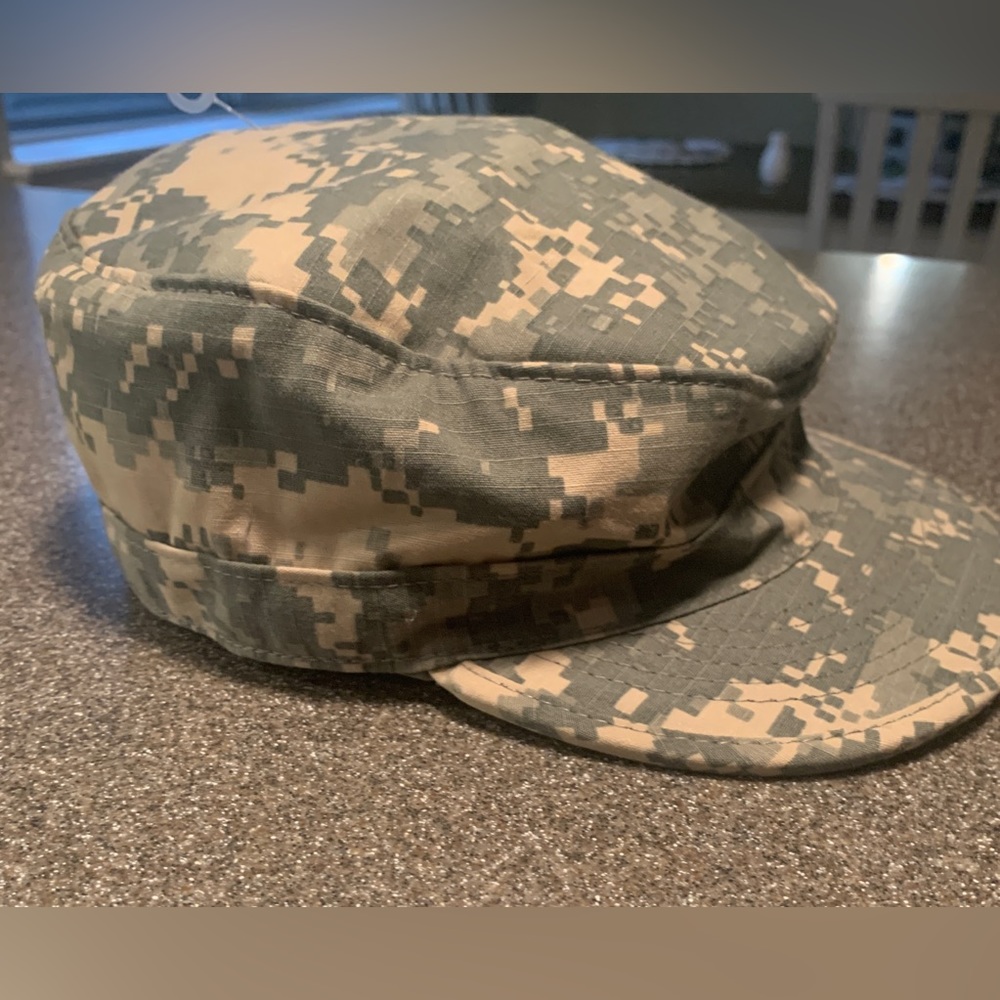 Army Camouflage Patrol Cap Brigade Quarter Master Size XL- 7 3/4 Great Condition